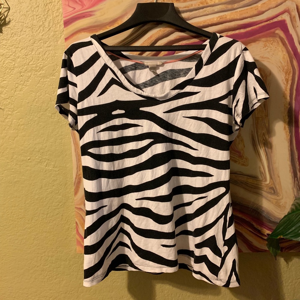 Banana Republic zebra stripe T-shirt size large